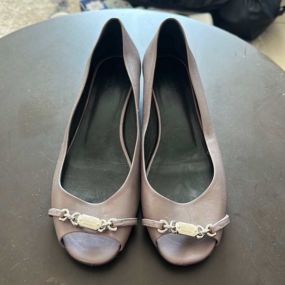 Gucci shoes size 40